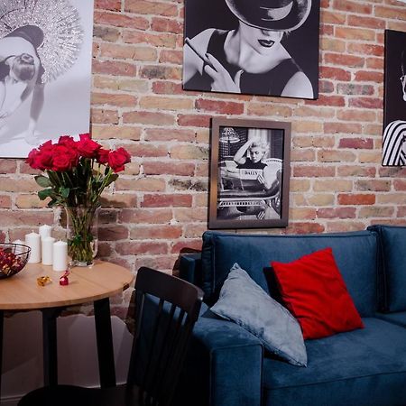 Apartament Dla Doroslych "Papierki Po Cukierkach" ルブリン エクステリア 写真