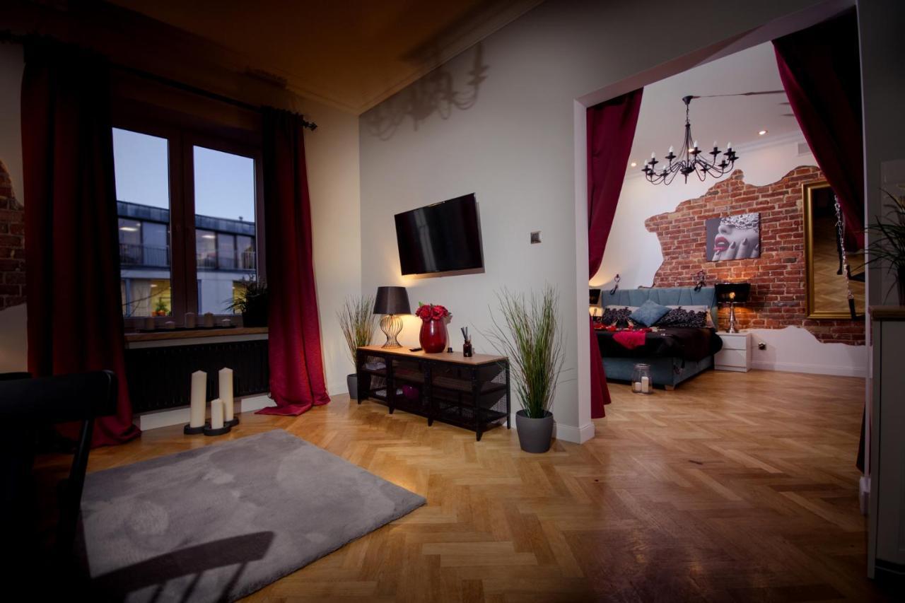 Apartament Dla Doroslych "Papierki Po Cukierkach" ルブリン エクステリア 写真